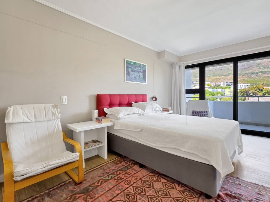 2 Bedroom Property for Sale in Vredehoek Western Cape